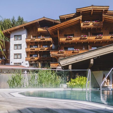 Hotel Die Sonne Saalbach-Hinterglemm Dış mekan fotoğraf
