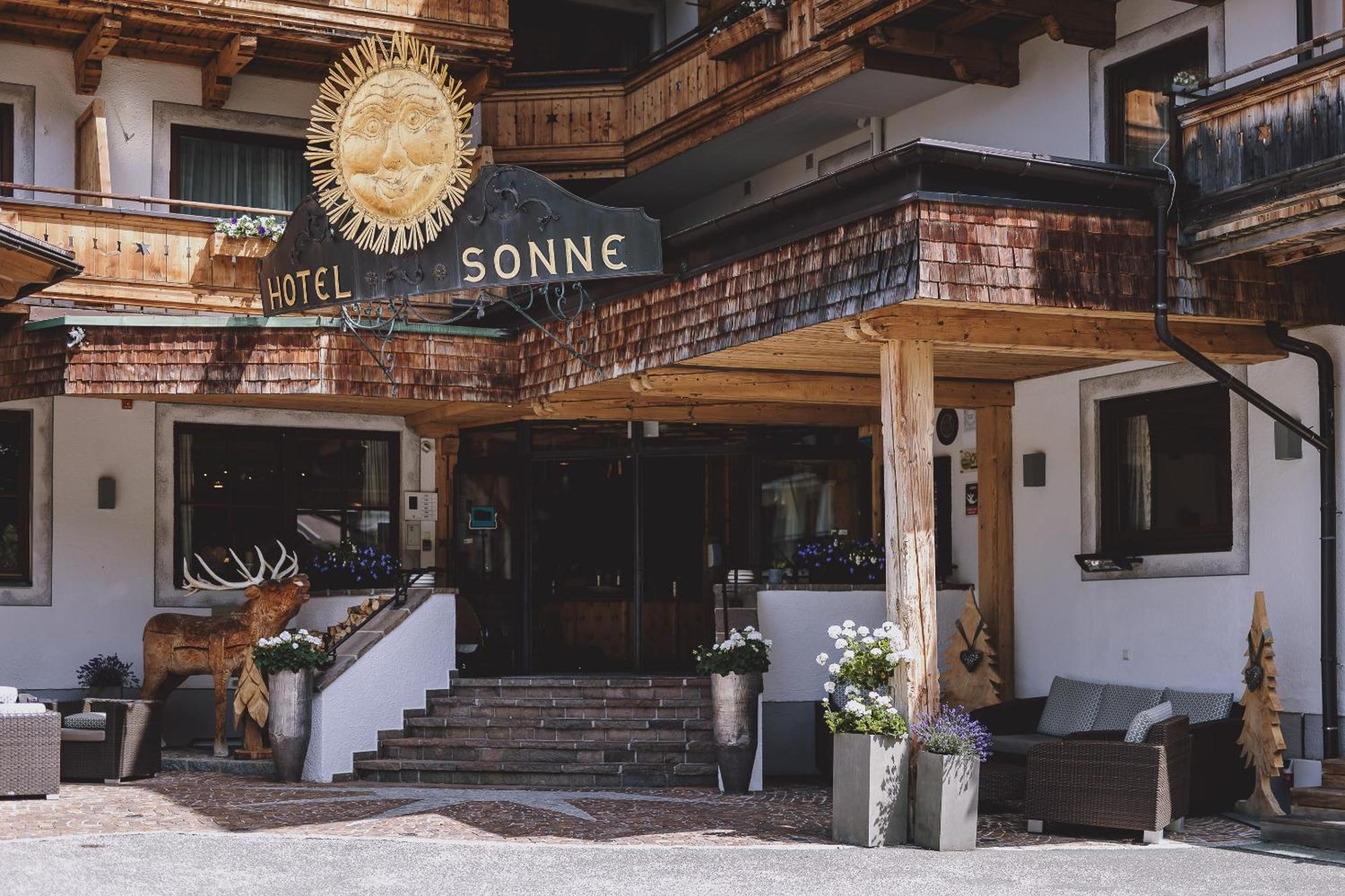 Hotel Die Sonne Saalbach-Hinterglemm Dış mekan fotoğraf