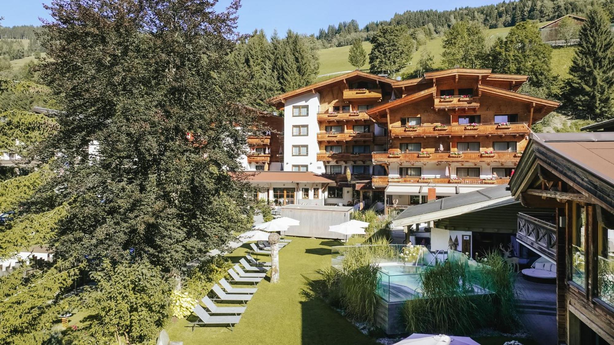 Hotel Die Sonne Saalbach-Hinterglemm Dış mekan fotoğraf